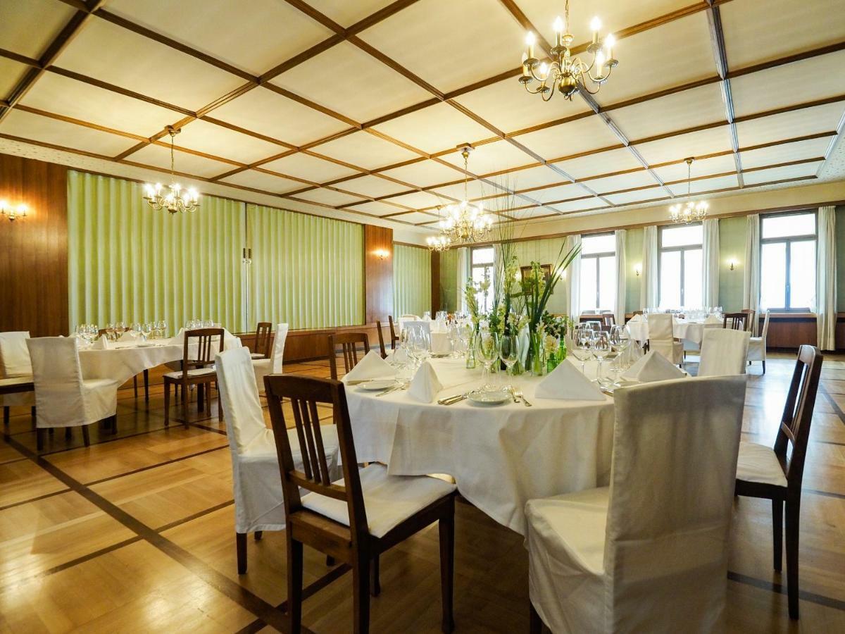 Landgasthof Baeren Madiswil Bagian luar foto